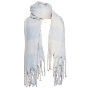Steve Madden - hat & oversized scarf kit
